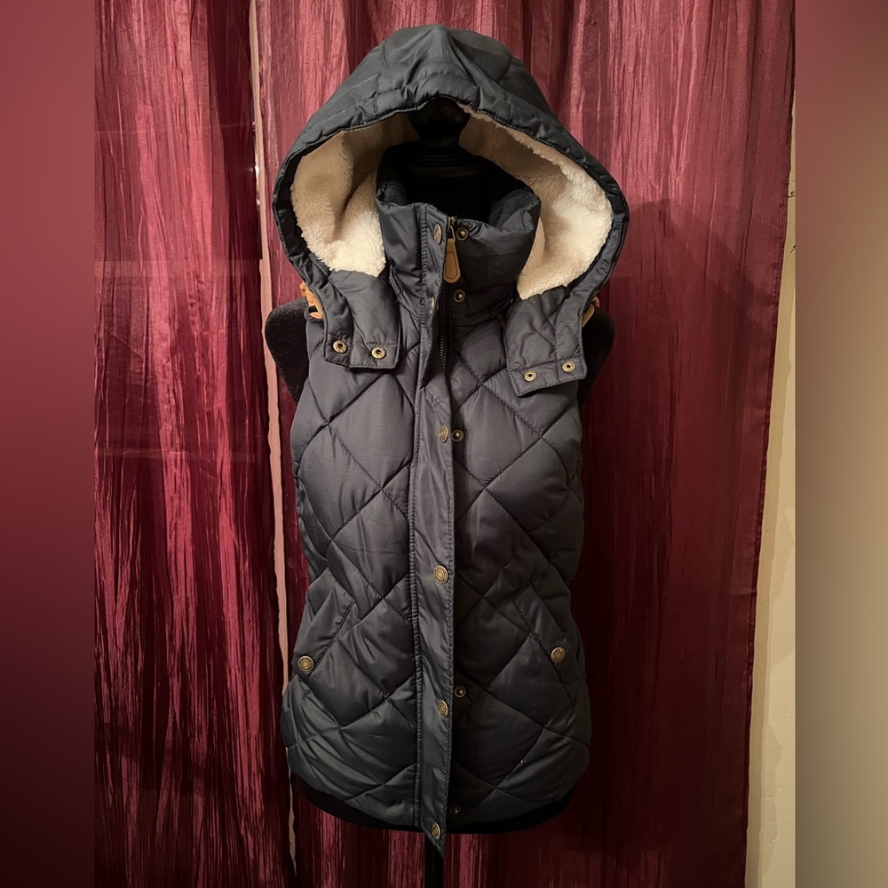 Navy Blue Puffer Vest